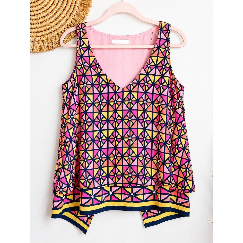 Alice & Trixie 100% Silk Bright Pink Geometric Split Back Tank Blouse SZ XS Mod